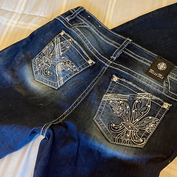 Miss Me Jeans - Picture 3 of 5